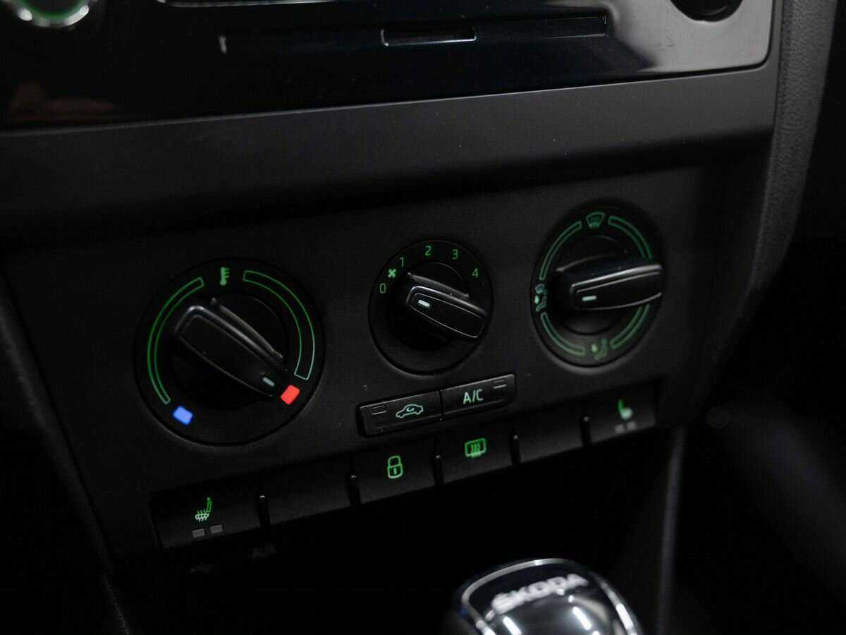 Skoda Rapid, 2017 Фото №19