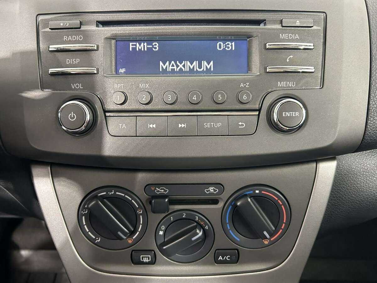 Nissan Sentra, 2014 Фото №12