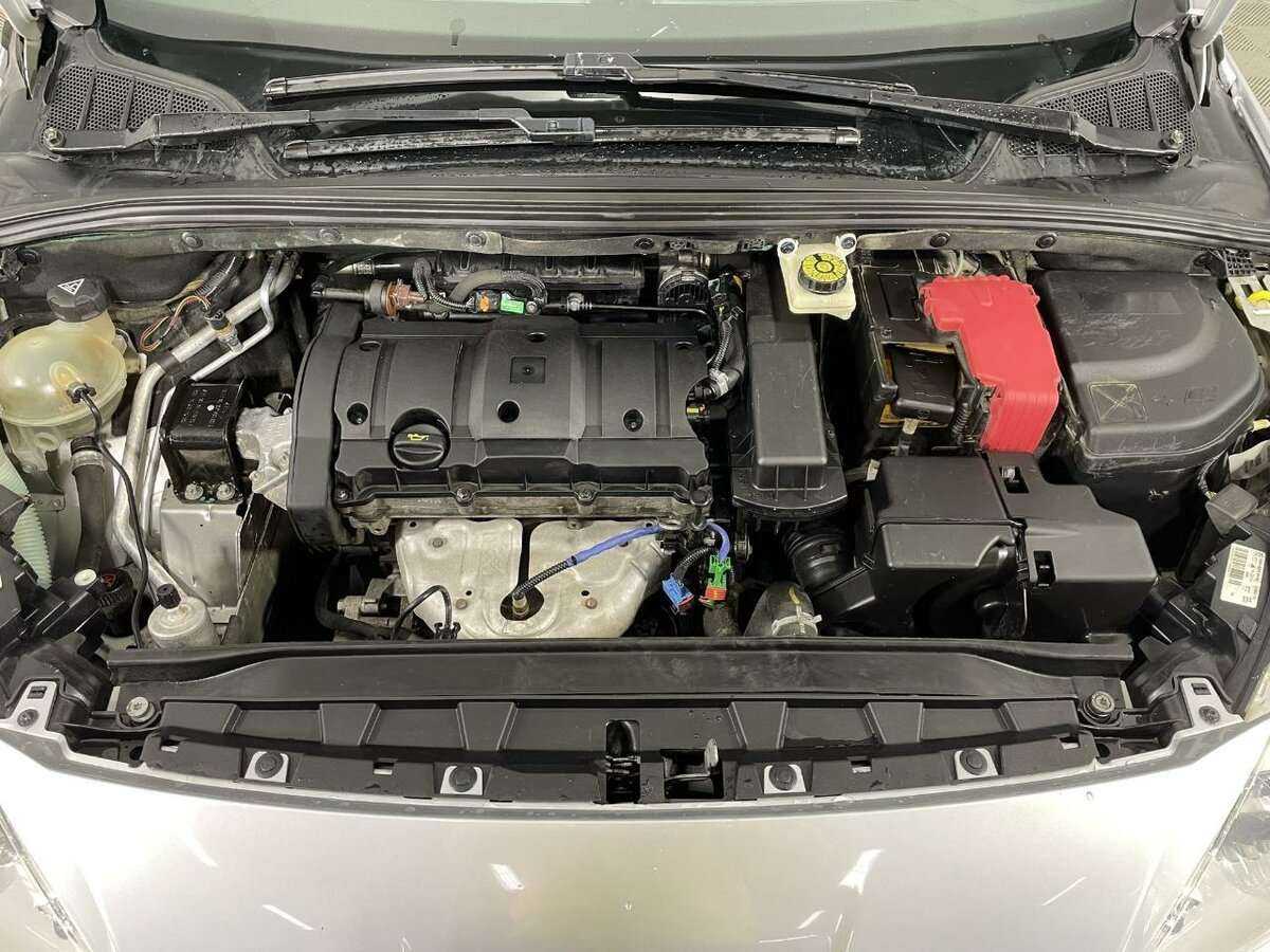 Peugeot 408, 2016 Фото №16