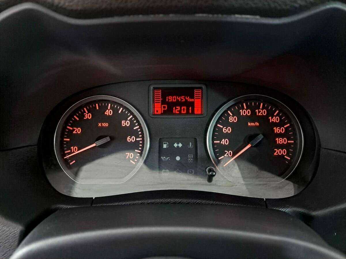 Nissan Terrano, 2014 Фото №13