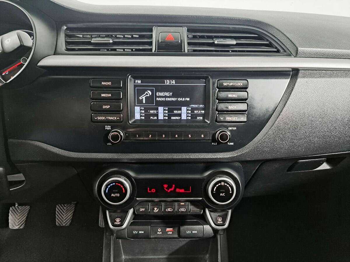 Kia Rio, 2017 Фото №13