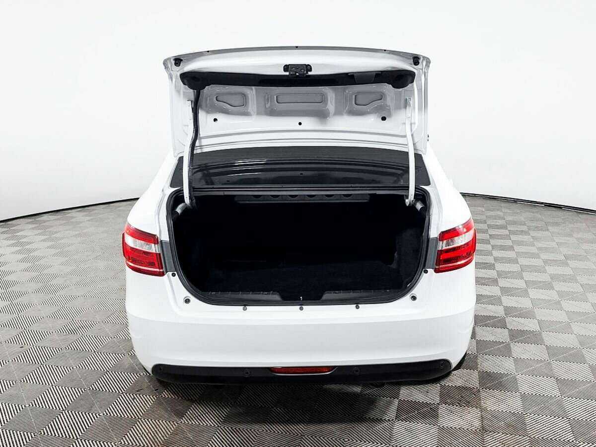 Lada (ВАЗ) Vesta, 2021 Фото №8