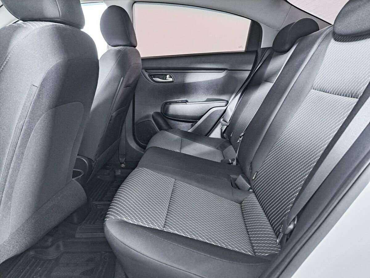 Kia Rio, 2017 Фото №12