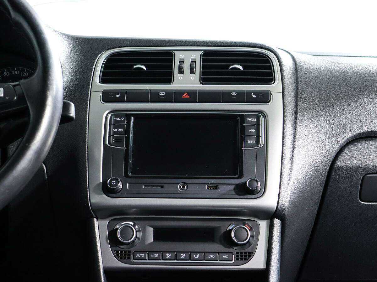 Volkswagen Polo, 2017 Фото №12