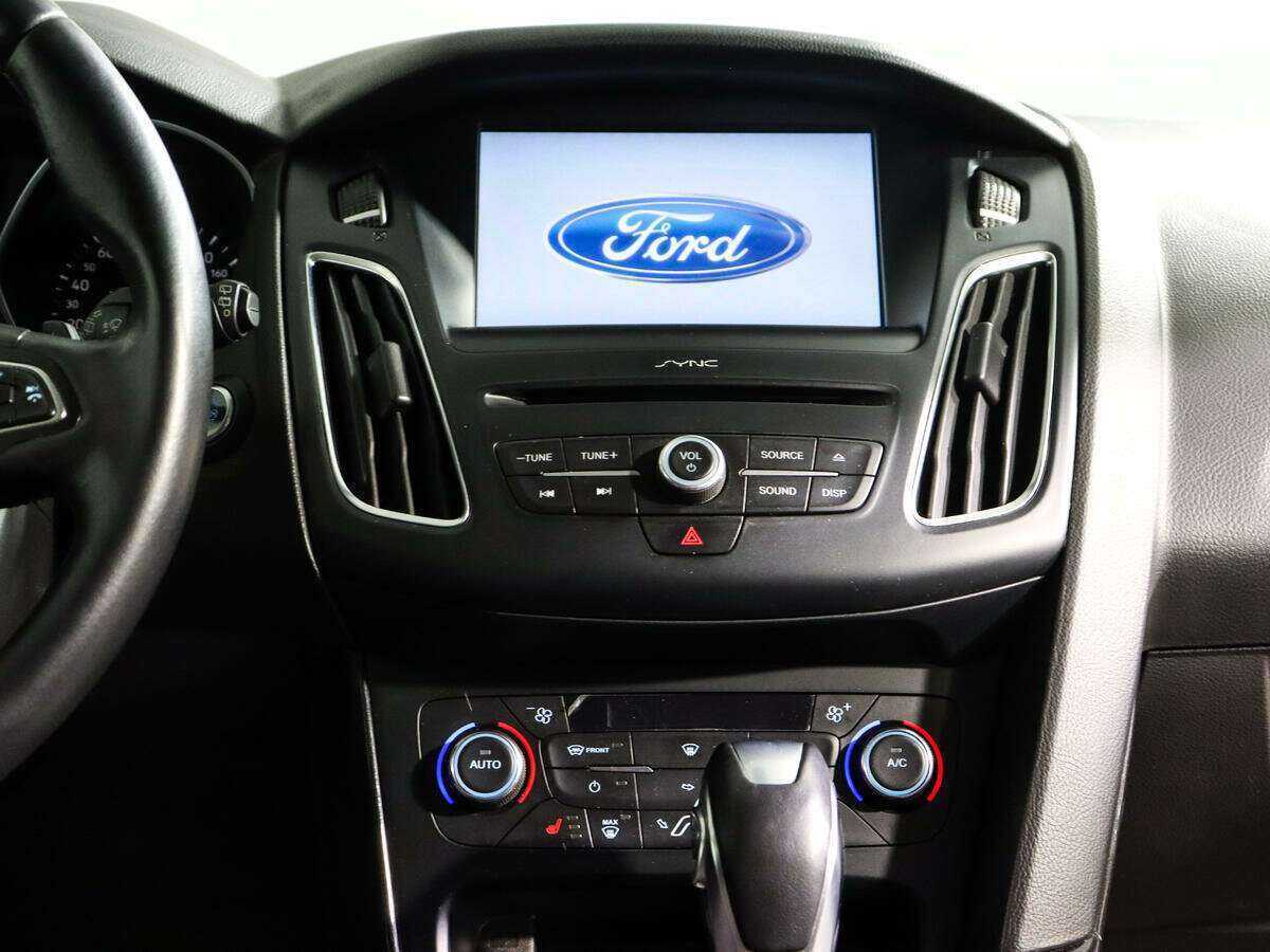 Ford Focus, 2017 Фото №12