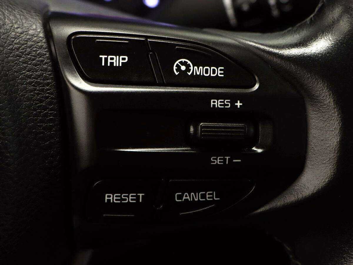 Kia Rio, 2018 Фото №12