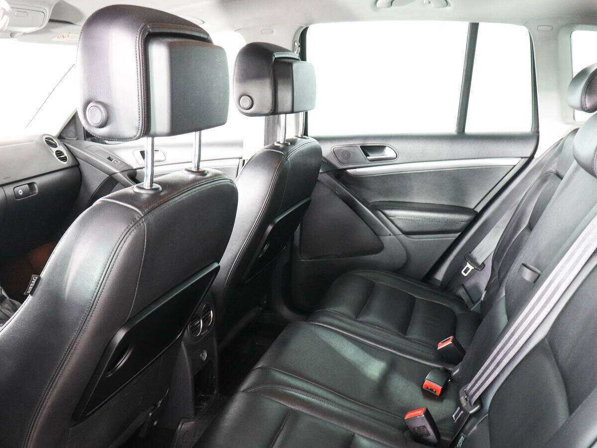 Volkswagen Tiguan, 2012 Фото №8