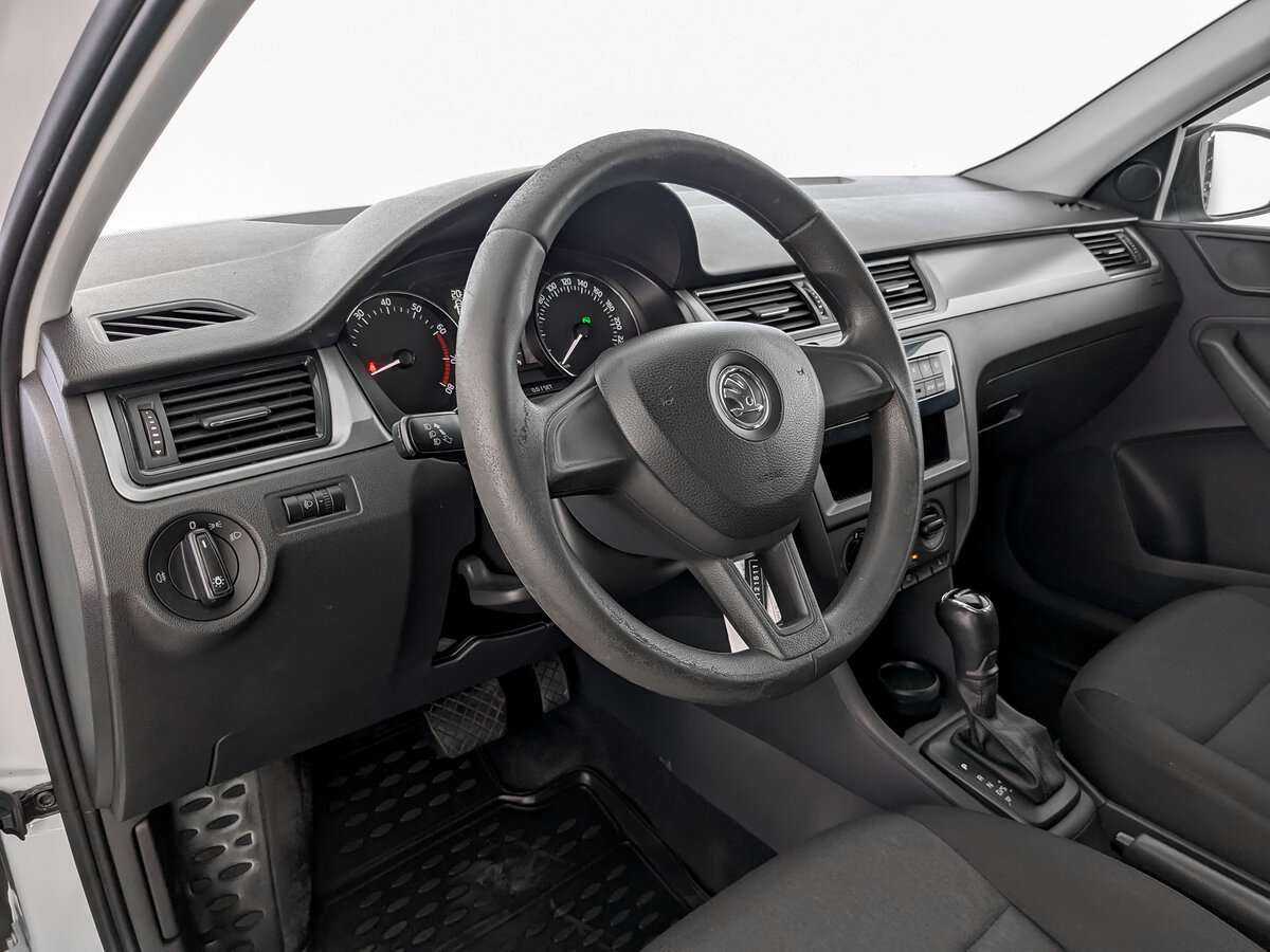 Skoda Rapid, 2017 Фото №15
