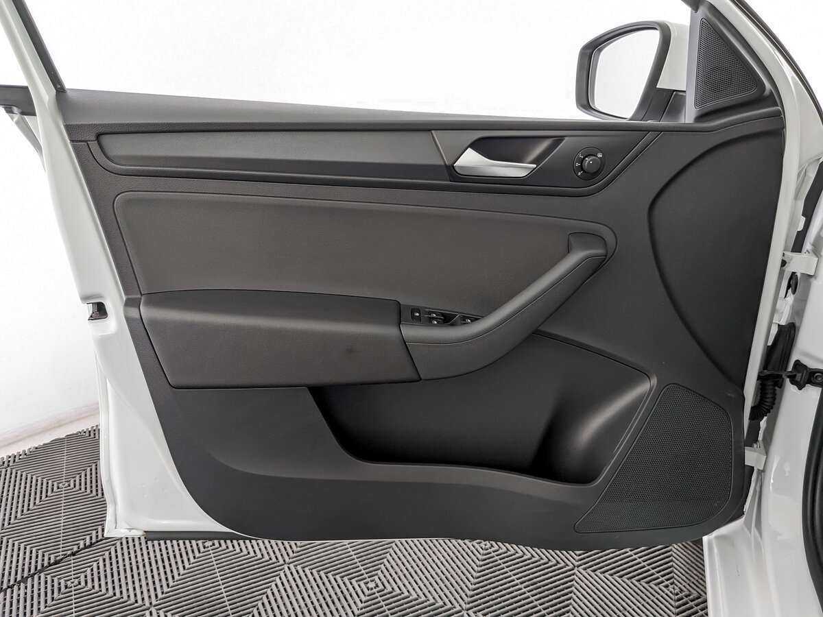 Volkswagen Polo, 2020 Фото №18