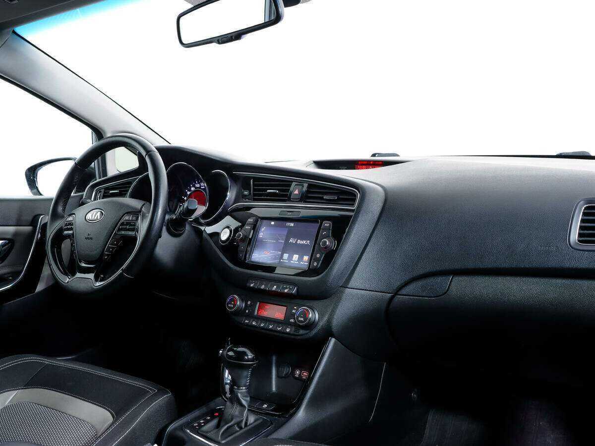 Kia Ceed, 2018 Фото №9