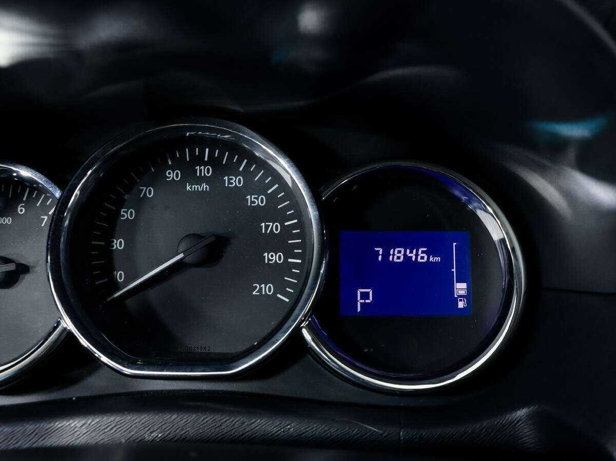 Nissan Terrano, 2017 Фото №17