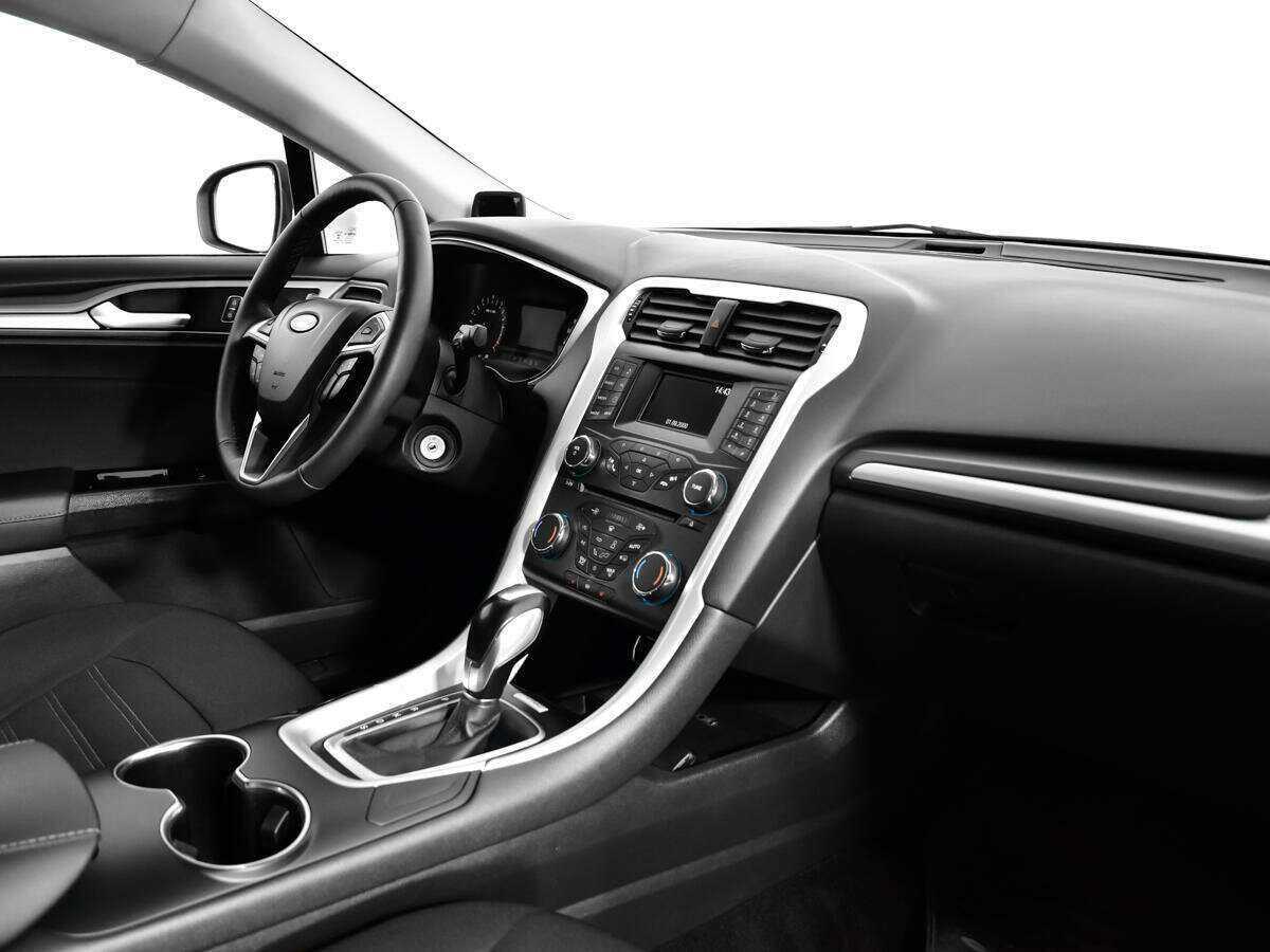 Ford Mondeo, 2018 Фото №9