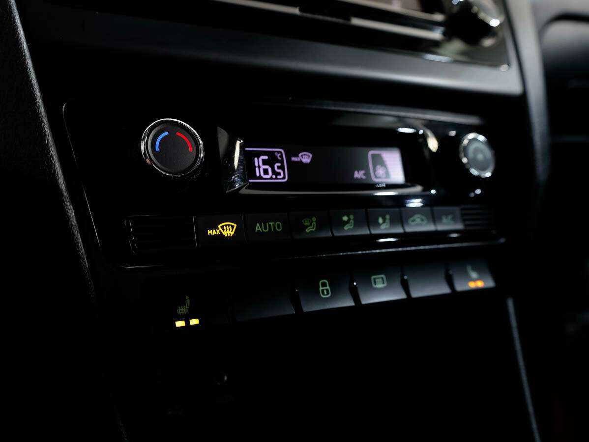 Skoda Rapid, 2017 Фото №16