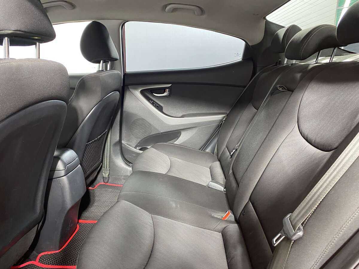 Hyundai Elantra, 2015 Фото №8