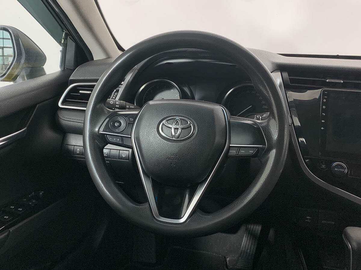 Toyota Camry, 2021 Фото №15