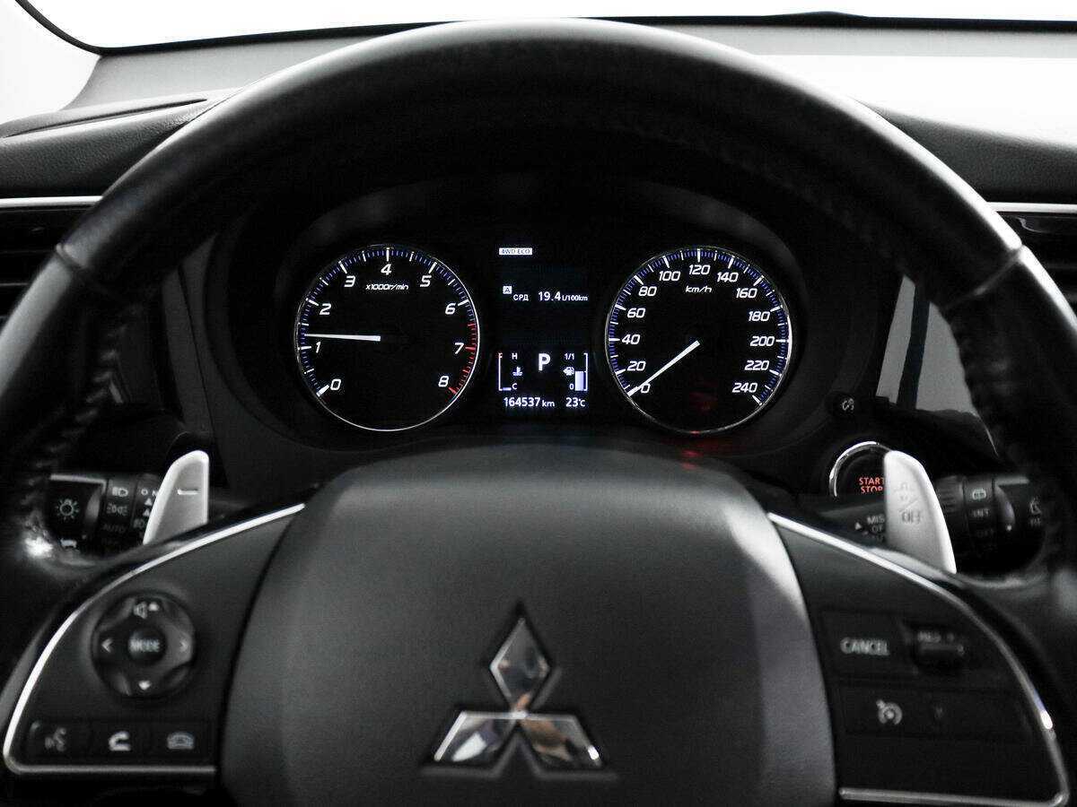 Mitsubishi Outlander, 2016 Фото №16