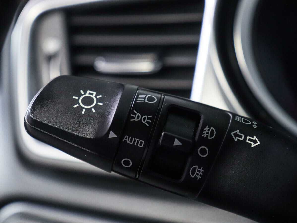 Kia Ceed, 2018 Фото №17