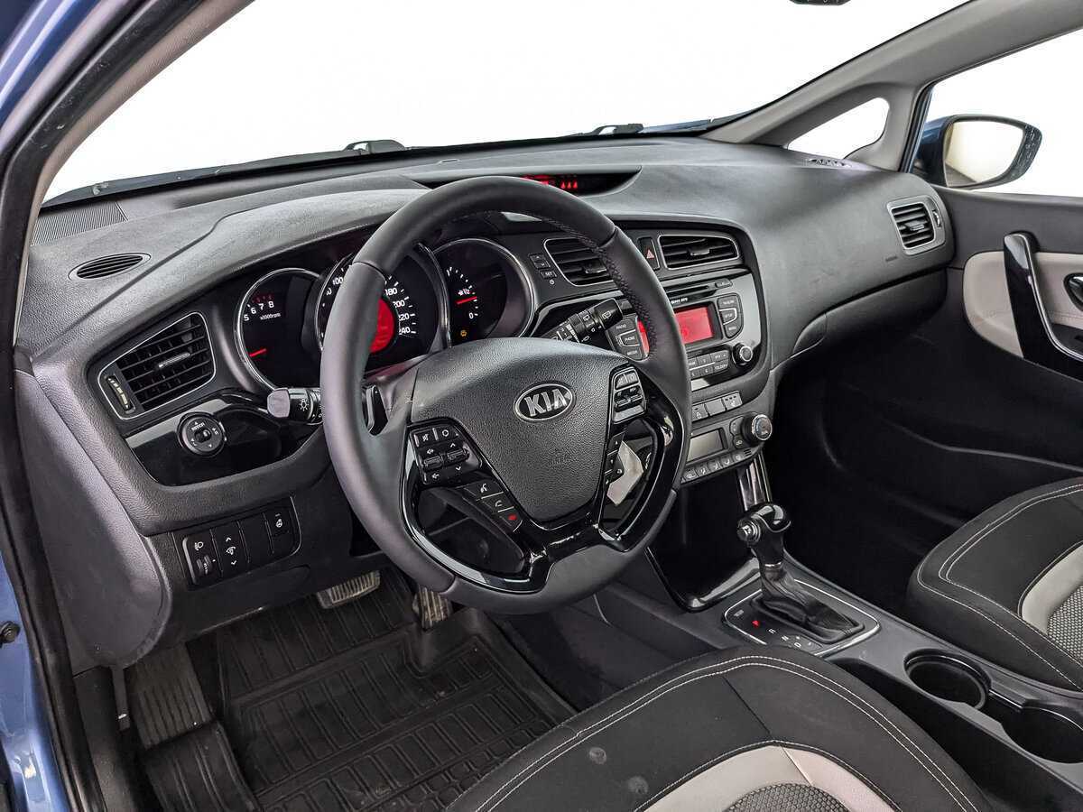 Kia Ceed, 2013 Фото №11