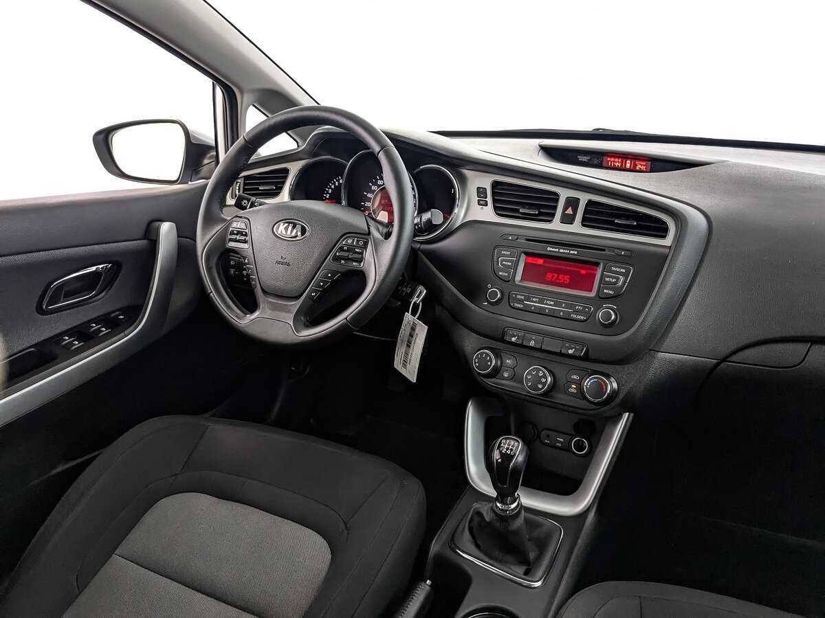 Kia Ceed, 2015 Фото №17