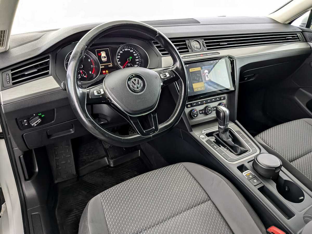 Volkswagen Passat, 2016 Фото №16