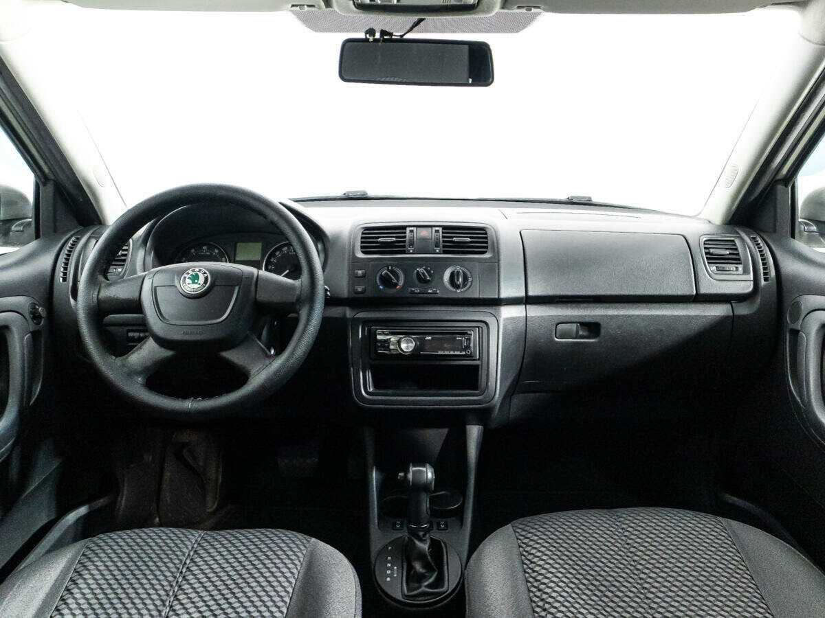 Skoda Fabia, 2012 Фото №12