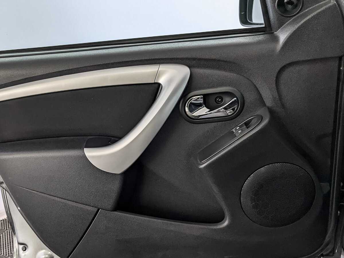 Nissan Terrano, 2015 Фото №19