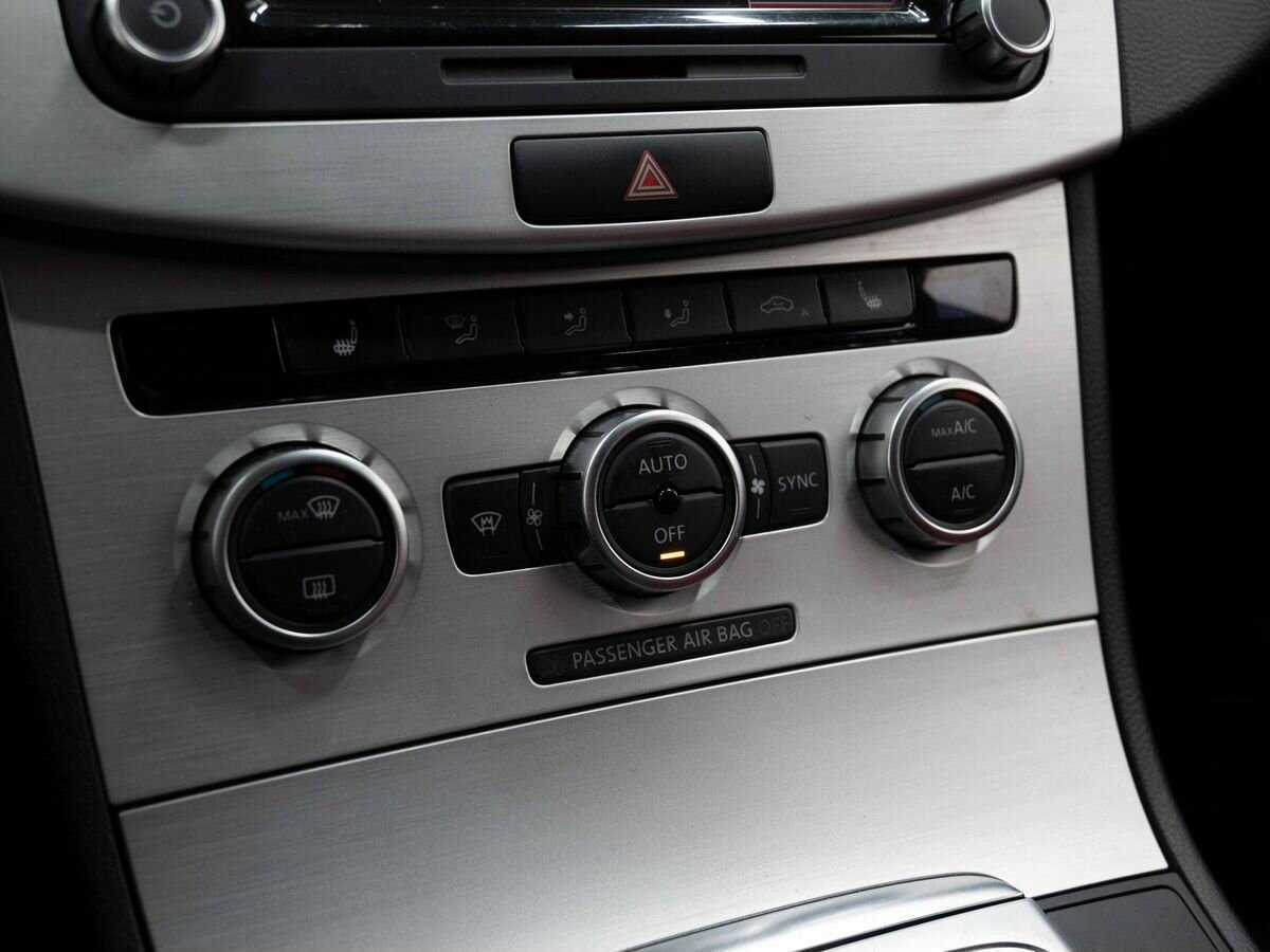 Volkswagen Passat CC, 2014 Фото №22