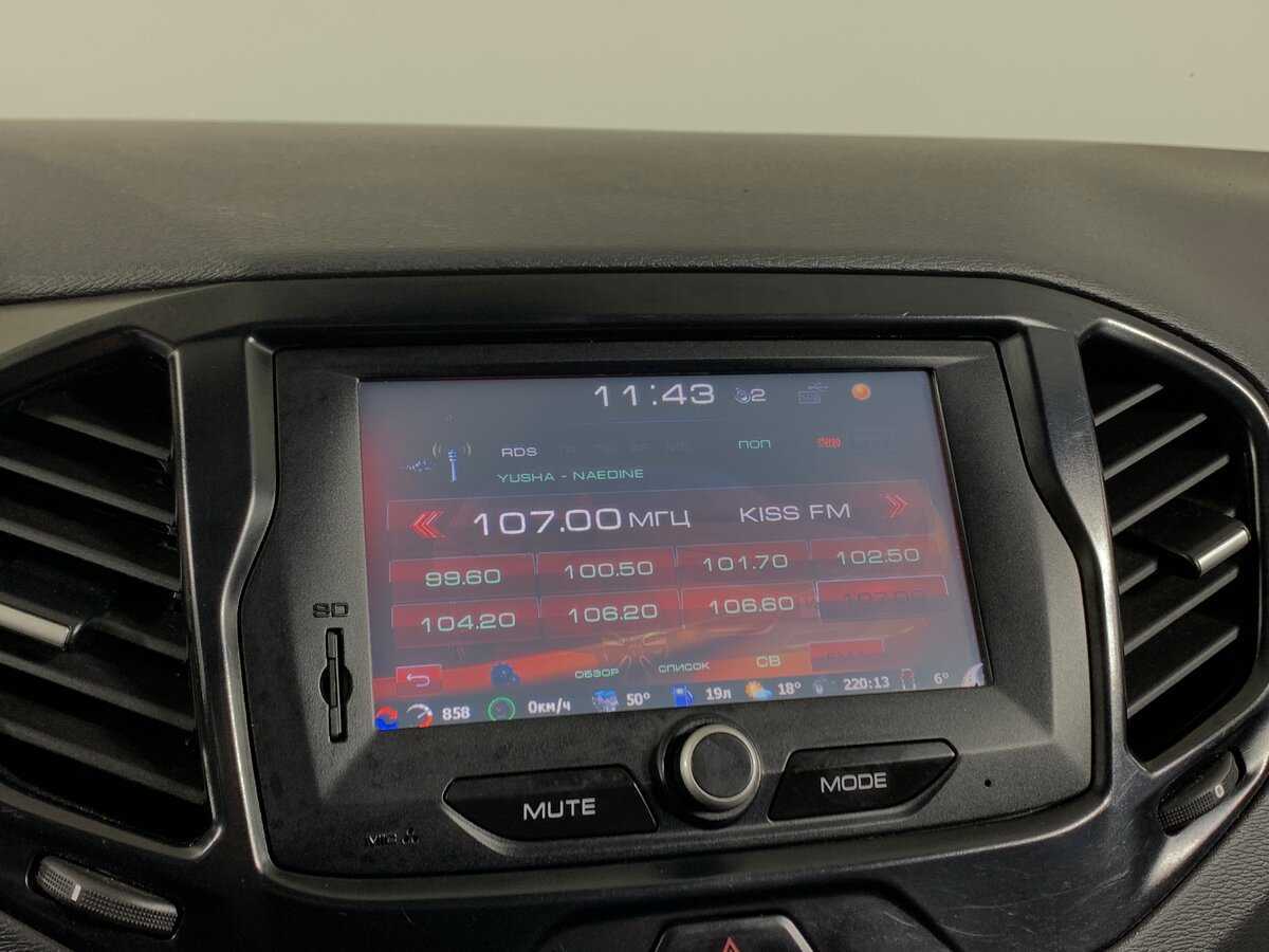 Lada (ВАЗ) Vesta SW, 2019 Фото №16