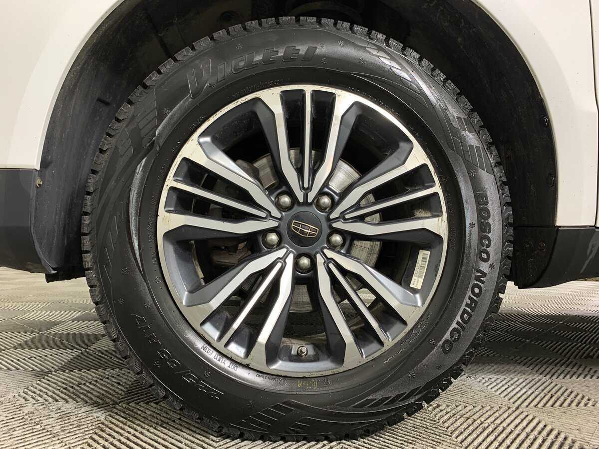 Geely Emgrand X7, 2020 Фото №9