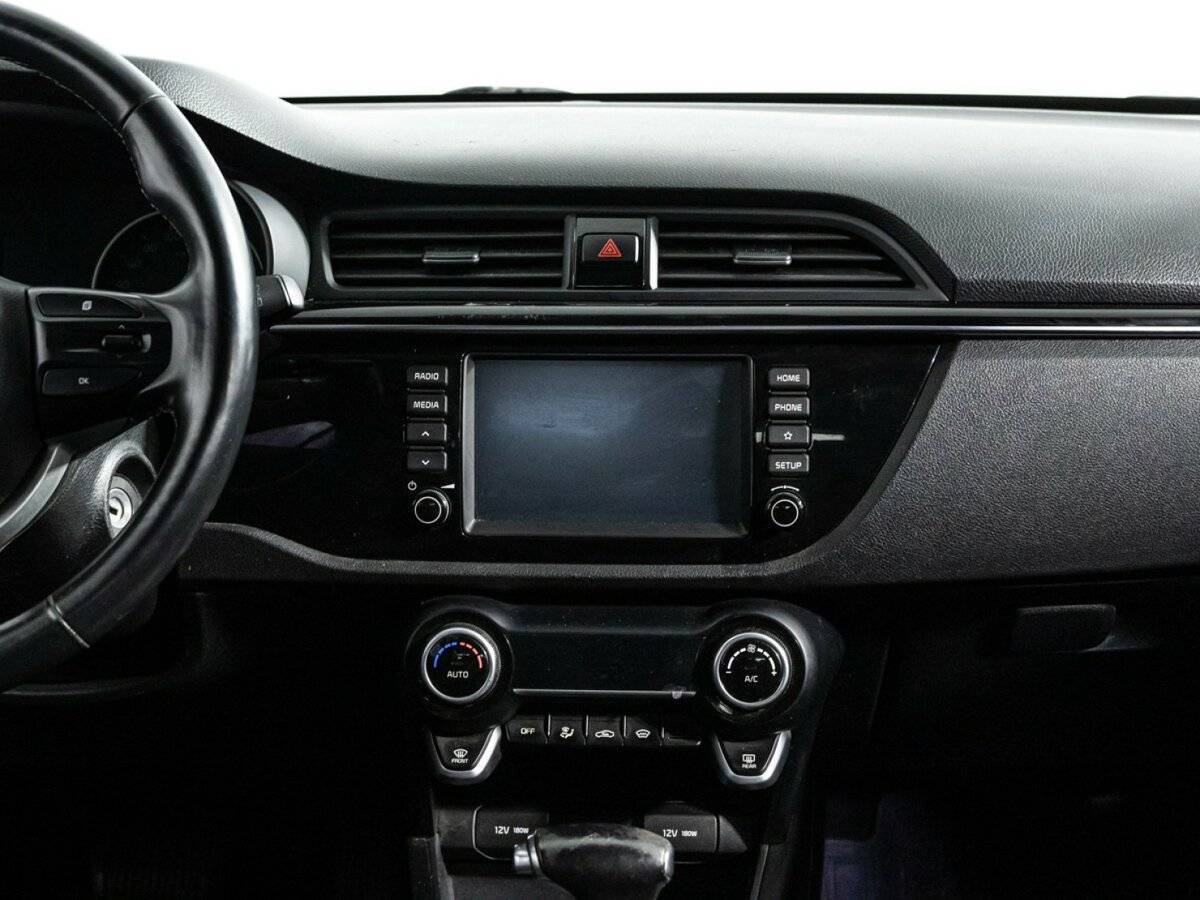 Kia Rio X-Line, 2018 Фото №14