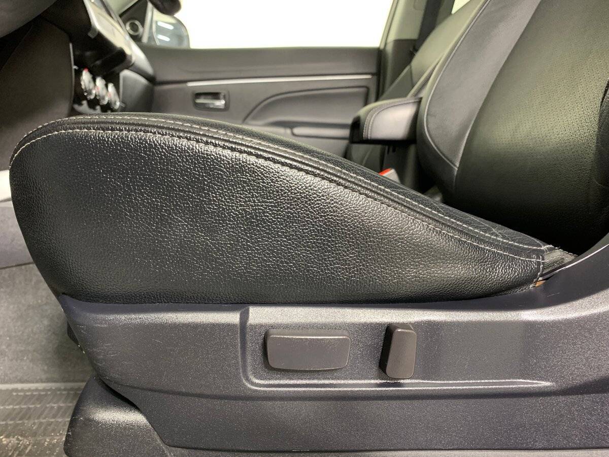 Mitsubishi ASX, 2012 Фото №16