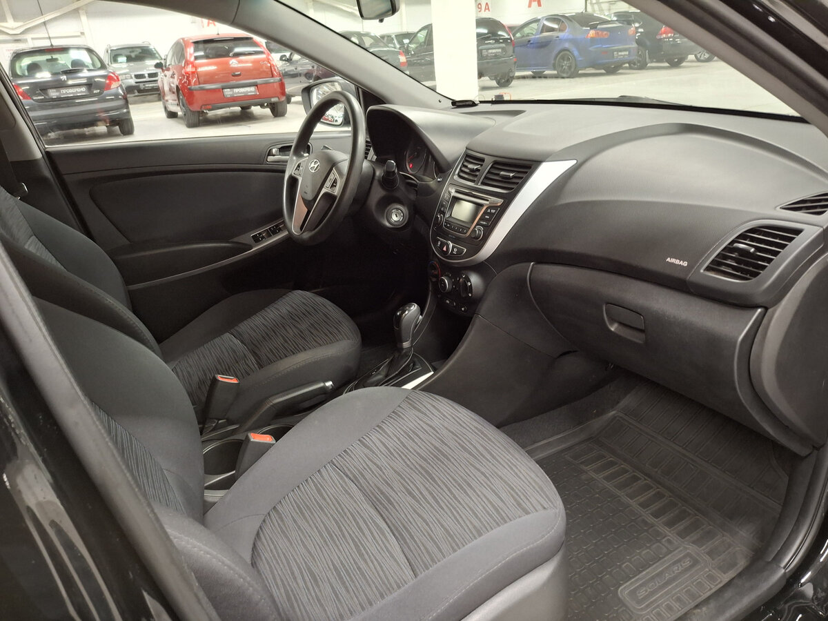 Hyundai Solaris I Рестайлинг, 2015 Фото №11