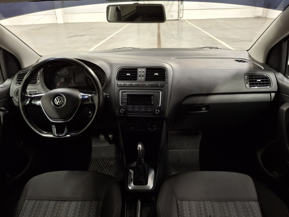 Volkswagen Polo V Рестайлинг, 2016 Фото №14